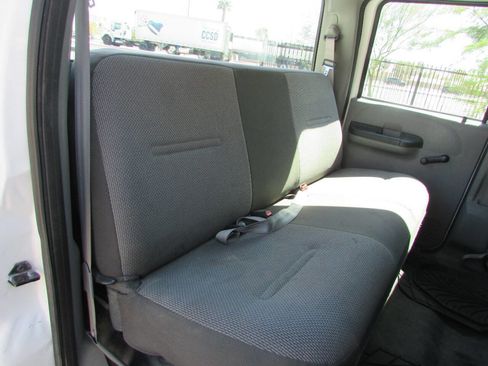 Used 2006 Ford F250 Lariat image 19