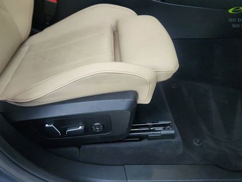 Used 2025 BMW X3 xDrive30i AWD/4WD image 24