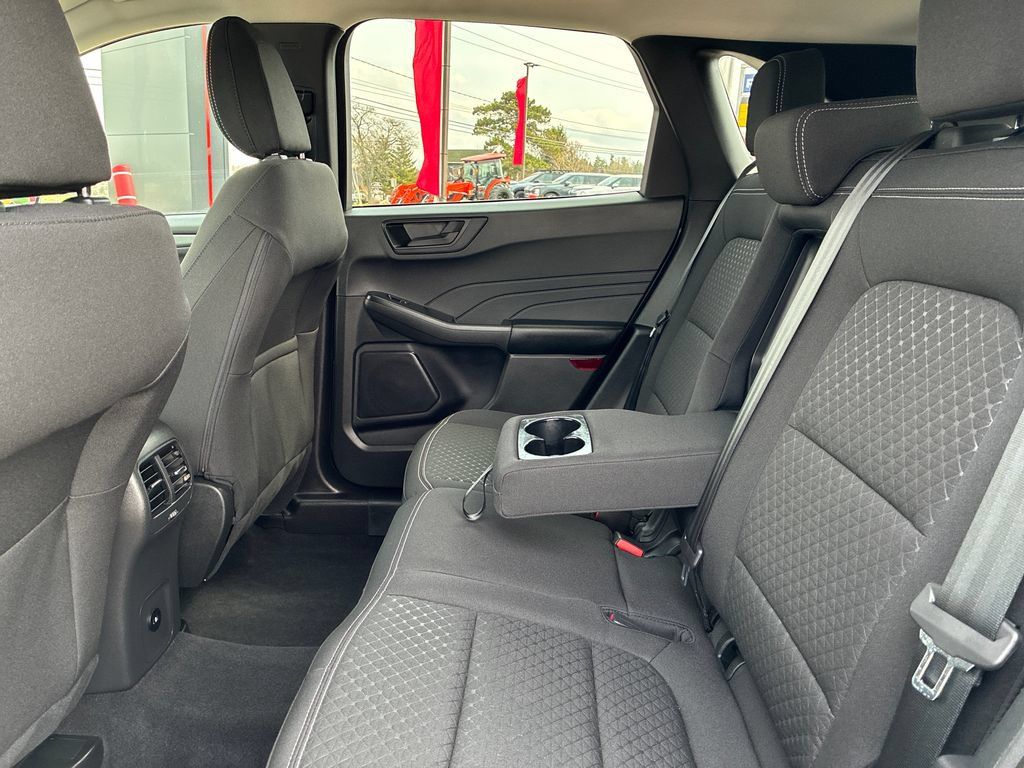 Used 2023 Ford Escape Active AWD/4WD image 16