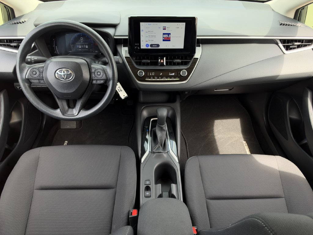 Used 2026 Toyota Corolla LE FWD image 11