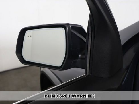 Used 2021 GMC Acadia Denali w/ Denali Technology Package FWD image 8