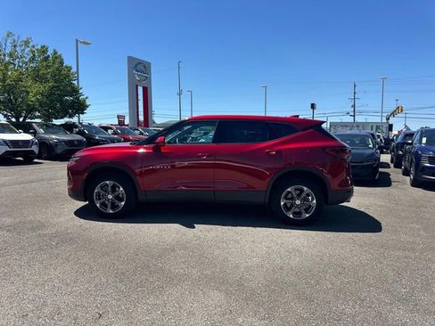 Used 2025 Chevrolet Blazer LT AWD/4WD image 7