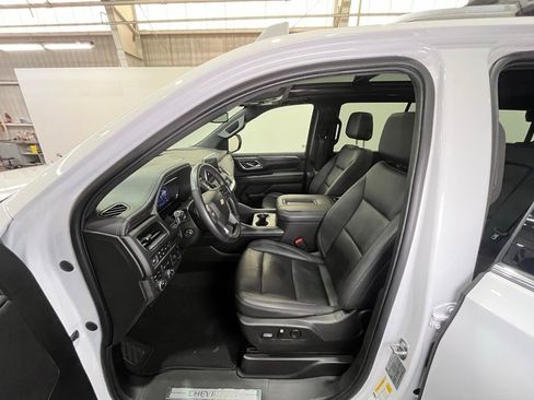 Used 2022 Chevrolet Tahoe LT w/ Luxury Package image 18