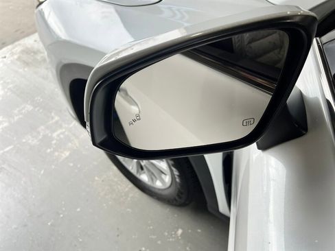 Used 2025 Toyota Grand Highlander AWD image 28