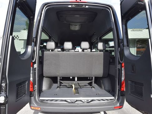 Used 2024 Mercedes-Benz Sprinter 2500 image 20