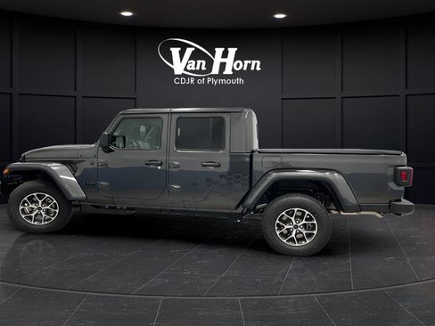 New 2026 Jeep Gladiator Sport AWD/4WD image 4