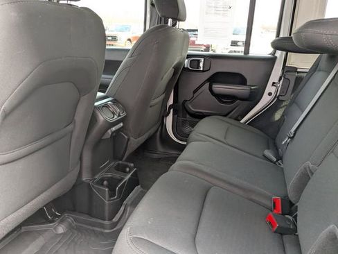 Used 2021 Jeep Wrangler Unlimited Sport image 27