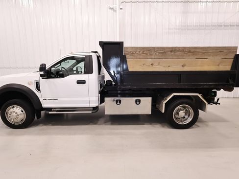 Certified 2017 Ford F550 4x4 Regular Cab Super Duty w/ XLT Value Package image 6