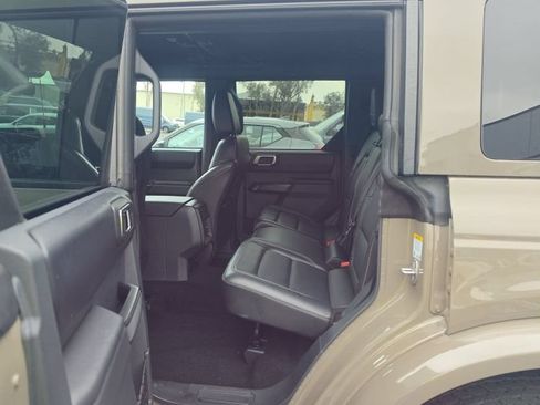 Used 2025 Ford Bronco Outer Banks AWD/4WD image 6