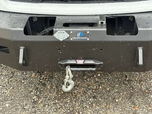 Used 2019 Ford F150 Lariat w/ Equipment Group 502A Luxury AWD/4WD image 25
