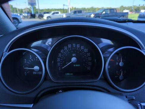 Used 2004 Chevrolet SSR w/ Preferred Equipment Group RWD image 16