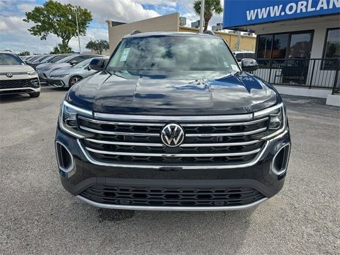 New 2026 Volkswagen Atlas SE image 2