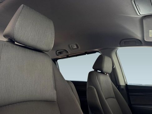 Used 2019 Honda Odyssey EX image 24