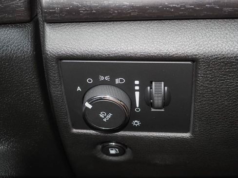 Used 2014 Jeep Grand Cherokee Altitude AWD/4WD image 28