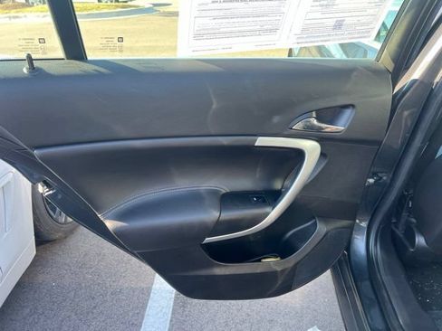Used 2013 Buick Regal Leather FWD image 12