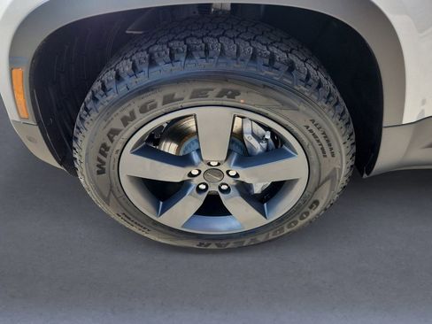 New 2026 Land Rover Defender 130 S AWD/4WD image 8