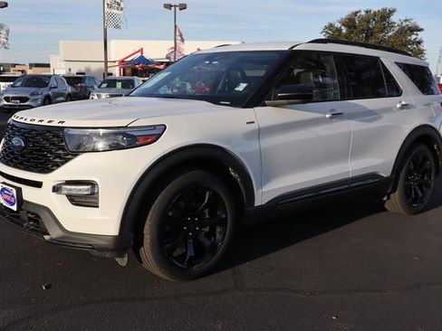 Certified 2023 Ford Explorer ST-Line w/ Class IV Trailer Tow Package image 10