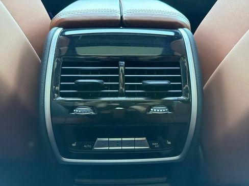 Used 2023 BMW X7 xDrive40i w/ Executive Package AWD/4WD image 17