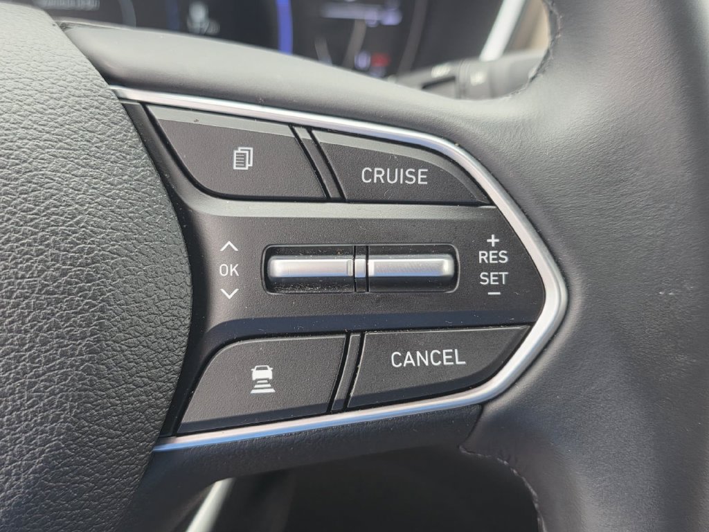 Used 2020 Hyundai Santa Fe SEL w/ Convenience + Premium Package FWD image 25