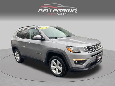 Used 2019 Jeep Compass Latitude AWD/4WD image 9