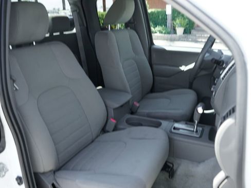 Used 2018 Nissan Frontier S RWD image 31