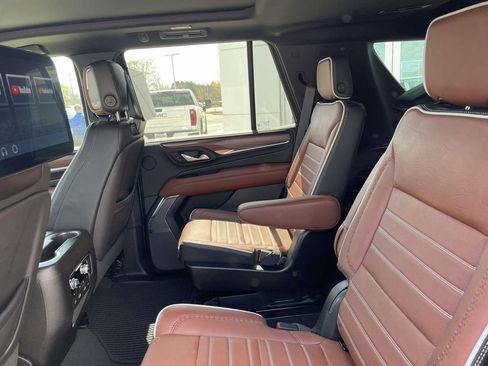 Used 2024 GMC Yukon Denali Ultimate image 10
