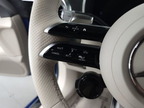 Used 2025 Mercedes-Benz SL 55 AMG 4MATIC image 12