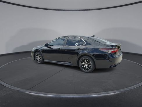 Used 2022 Toyota Camry SE w/ Convenience Package image 6