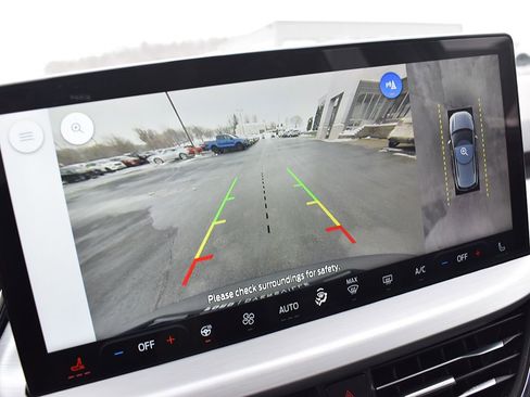 Used 2023 Ford Escape Platinum image 20