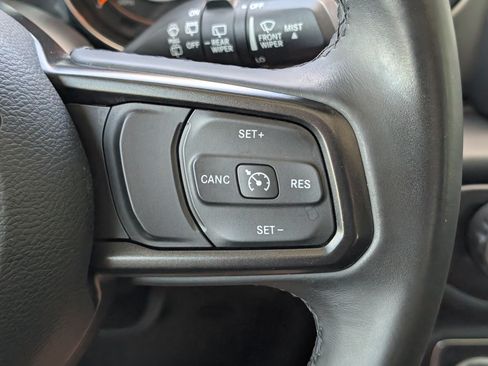 Used 2019 Jeep Wrangler Sport AWD/4WD image 16
