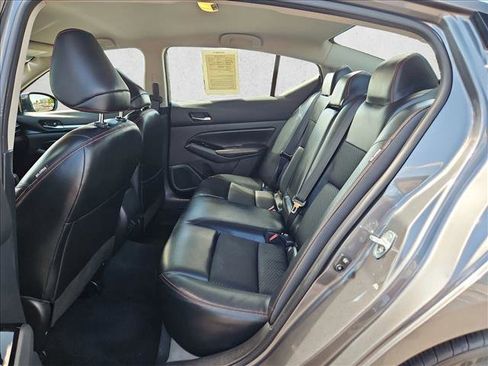 Used 2024 Nissan Altima 2.5 SR FWD image 19