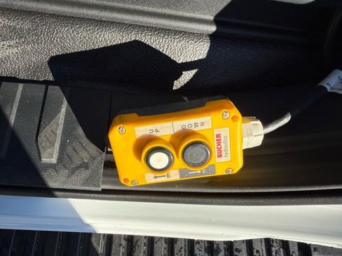 New 2026 Ford F550 4x4 Regular Cab Super Duty image 11