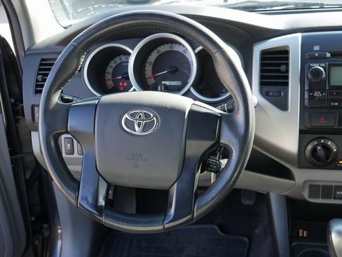 Used 2012 Toyota Tacoma PreRunner image 15