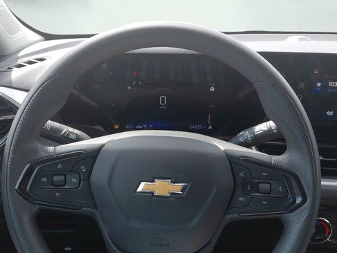 Used 2025 Chevrolet TrailBlazer LT AWD/4WD image 31