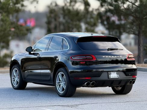 Used 2017 Porsche Macan S image 9
