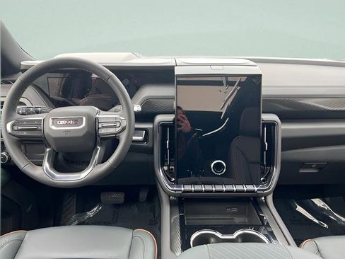 New 2026 GMC Yukon XL AT4 w/ AT4 Premium Package AWD/4WD image 10