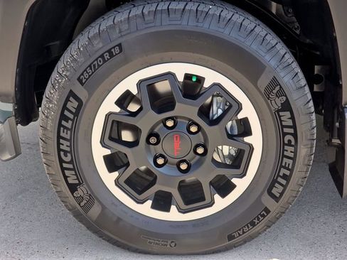 Used 2025 Toyota 4Runner TRD Off-Road Premium w/ Tow Technology Package AWD/4WD image 11
