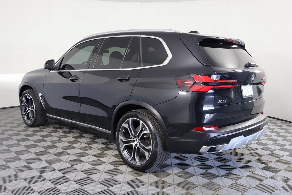 Certified 2025 BMW X5 xDrive40i w/ Premium Package AWD/4WD image 6