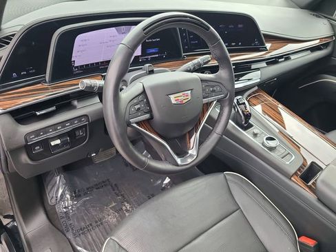 Used 2024 Cadillac Escalade ESV Premium Luxury w/ Performance Package AWD/4WD image 20