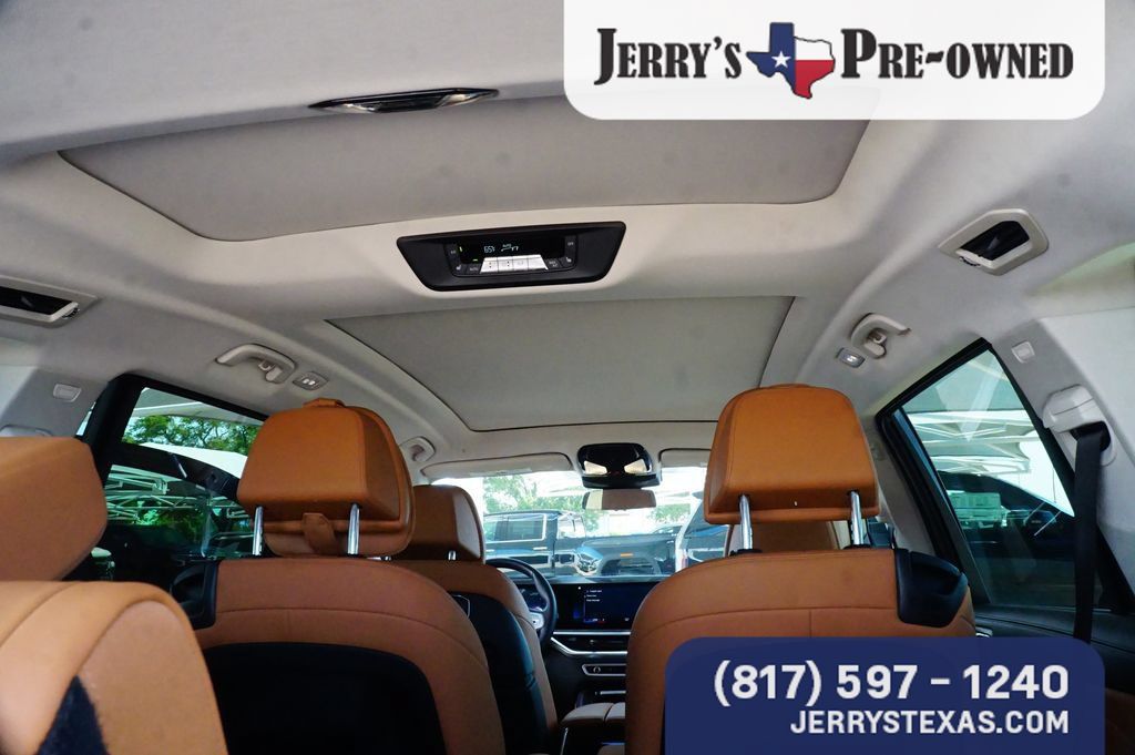 Used 2023 BMW X7 xDrive40i w/ Premium Package AWD/4WD image 24