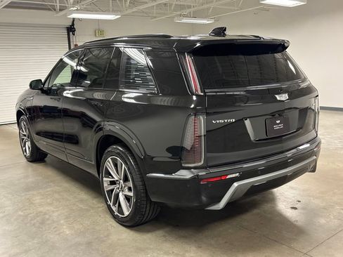 New 2026 Cadillac Vistiq Sport w/ LPO, Floor Liner Package image 15