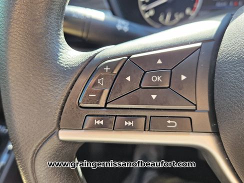 Used 2023 Nissan Altima 2.5 SV image 12