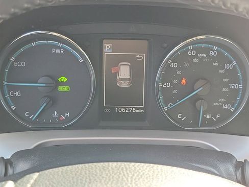 Used 2018 Toyota RAV4 Limited image 33