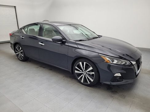 Used 2020 Nissan Altima 2.5 Platinum image 11