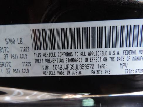 Used 2018 Jeep Wrangler Unlimited Rubicon w/ Connectivity Group image 21