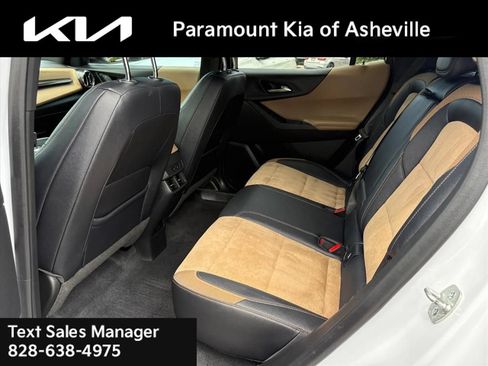 Used 2025 Chevrolet Equinox ACTIV w/ Convenience Package III AWD/4WD image 22