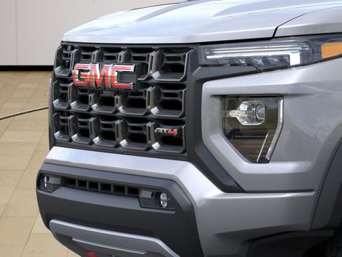 New 2026 GMC Canyon AT4 image 13