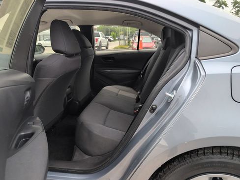 Used 2022 Toyota Corolla LE FWD image 11