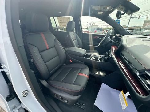 New 2026 Chevrolet Traverse RS AWD/4WD image 30