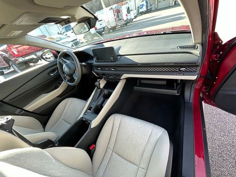 Used 2024 Honda Accord EX image 26